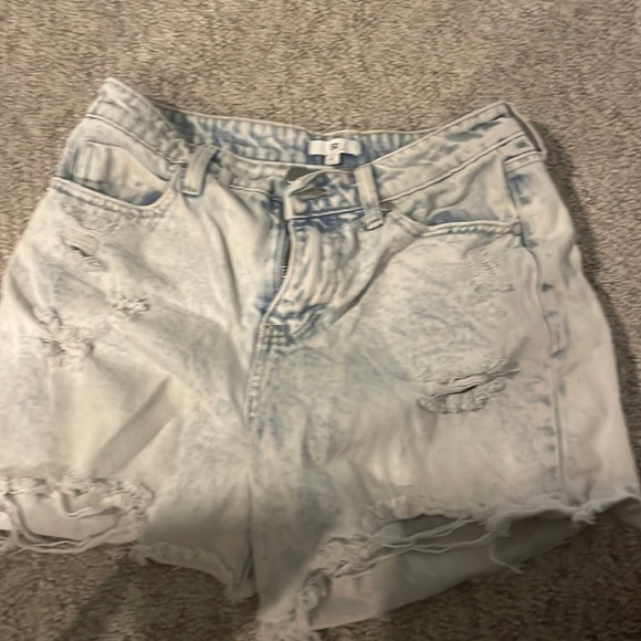 UO jean shorts - Picture 1 of 2